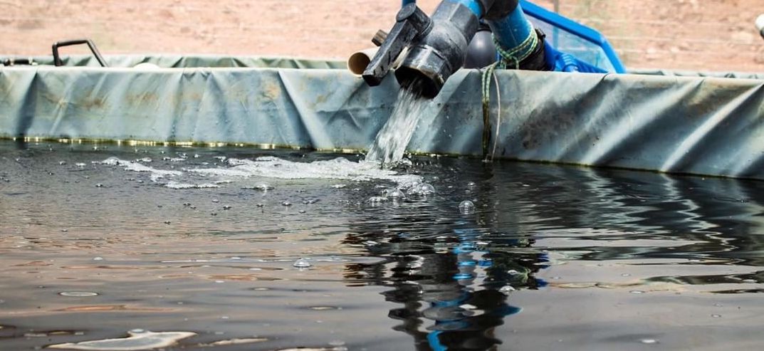 Water being filtered into the fish tank